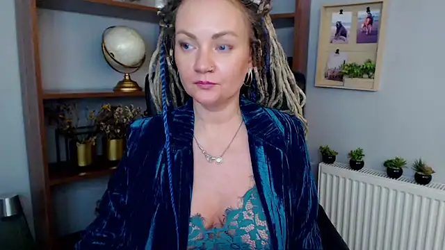 Snapshot of KayaMagic chatting on February 13, 2025, 6:16 pm KayaMagic online show from February 13, 2025, 6:16 pm