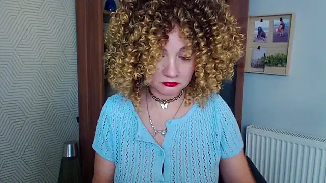 Snapshot of KayaMagic chatting on October 20, 2025, 4:51 pm KayaMagic online show from October 20, 2025, 4:51 pm