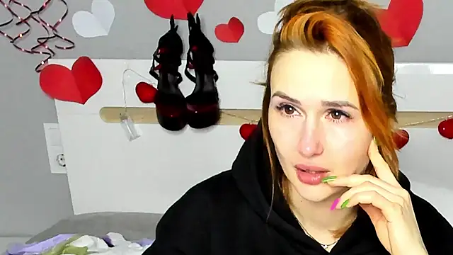 Red Fairy  online show from February 9, 2025, 3:56 pm