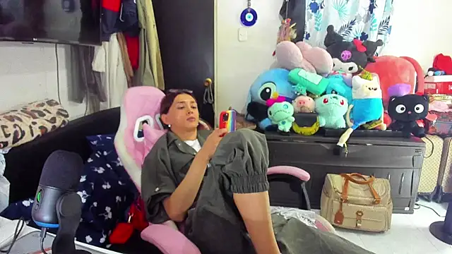 Lawrncesofiets online show from January 25, 2025, 6:46 pm