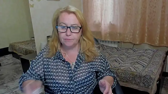 Frau Marta online show from June 11, 2026, 12:58 pm