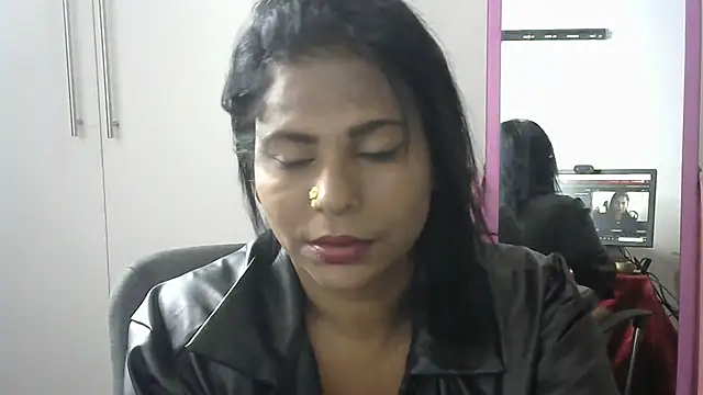 sunshinelady  online show from December 18, 2024, 9:58 am