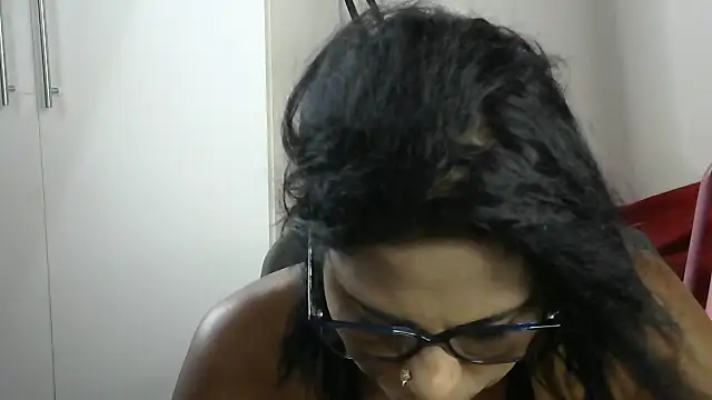 sunshinelady  online show from January 15, 2025, 9:35 am