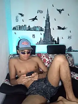 pinedasex777 online show from March 7, 2025, 1:31 am