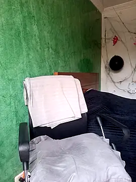 pinedasex777 online show from October 2, 2025, 4:14 pm