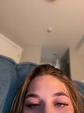 chloetease online show from March 4, 2025, 2:49 am