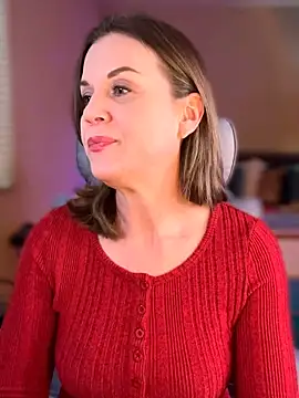 MaiseKnox online show from February 5, 2026, 10:25 pm