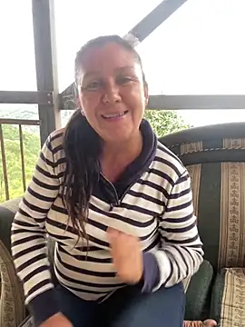 Snapshot of Sunshinee- chatting on December 19, 2024, 9:28 pm Sunshinee- online show from December 19, 2024, 9:28 pm