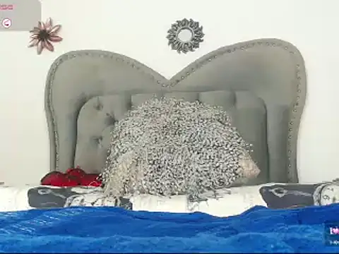 Snapshot of Sunshinee- chatting on January 17, 2025, 4:06 am Sunshinee- online show from January 17, 2025, 4:06 am