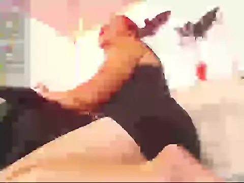 Snapshot of Sunshinee- chatting on October 21, 2025, 4:13 am Sunshinee- online show from October 21, 2025, 4:13 am