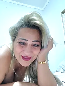 vivifernades online show from September 29, 2025, 11:37 am