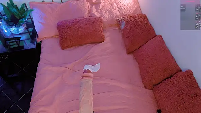 alexa11  online show from January 31, 2025, 9:59 pm