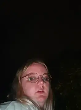 Snapshot of Fiona0705 chatting on September 28, 2025, 9:31 pm Fiona0705 online show from September 28, 2025, 9:31 pm