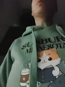 JoLeNe27 online show from November 17, 2025, 4:18 am