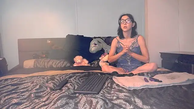 babbygirl94 online show from November 12, 2025, 5:57 pm