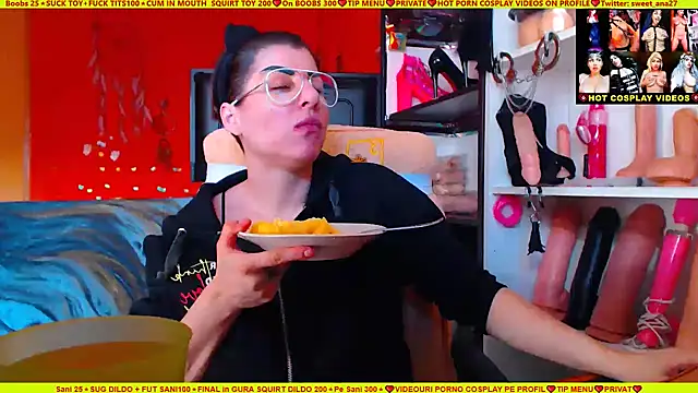 cuminmenowbbyx online show from February 22, 2025, 1:57 pm