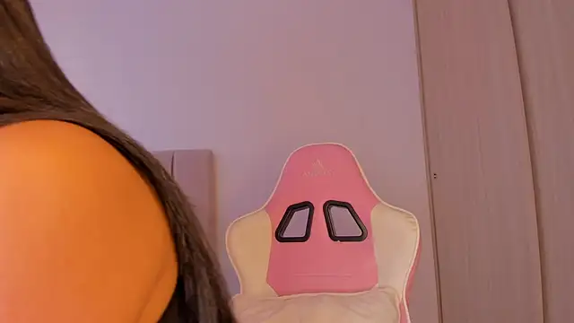 isa bunny online show from October 26, 2025, 10:04 pm