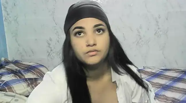 shayna all online show from February 20, 2025, 8:47 pm