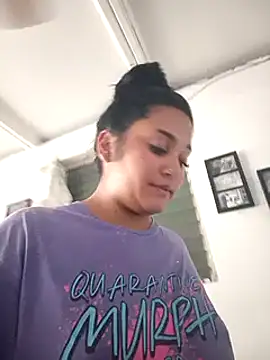 shayna all online show from March 7, 2025, 5:38 pm