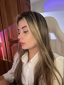 Miss valeriaa online show from June 4, 2026, 8:26 pm