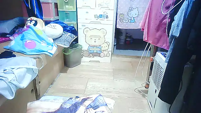 cindy01113520 online show from March 7, 2025, 5:28 pm