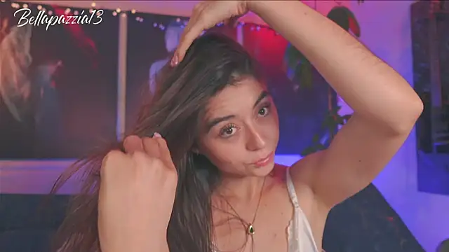 Bellapazzia online show from March 12, 2025, 8:20 pm