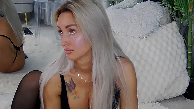 IsabelleEthan online show from June 8, 2026, 1:09 am
