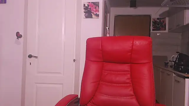 simyhvn online show from October 28, 2025, 5:33 am