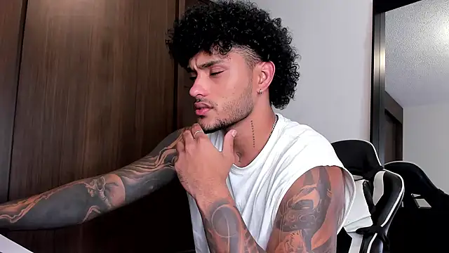 Alessandro Vanni online show from January 7, 2025, 12:24 am