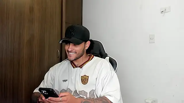 Alessandro Vanni online show from January 20, 2025, 1:28 am