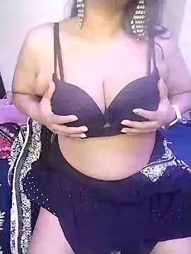 Snapshot of indian_passion chatting on December 13, 2024, 6:59 pm indian passion online show from December 13, 2024, 6:59 pm