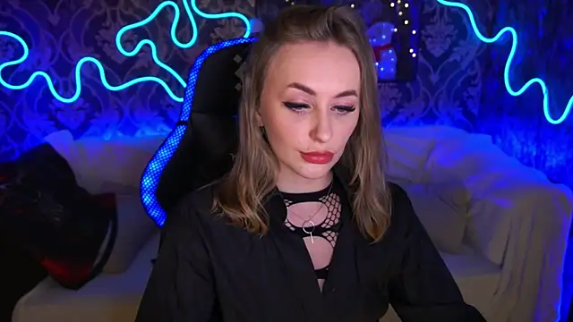 GraceCandy online show from January 3, 2025, 9:47 pm