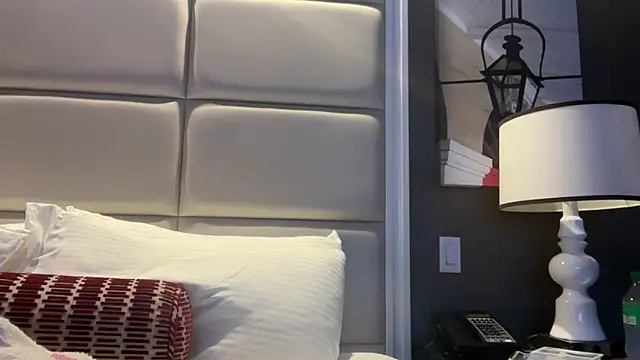 Snapshot of Blueskiiis3 chatting on September 27, 2025, 6:40 am Blueskiiis3 online show from September 27, 2025, 6:40 am