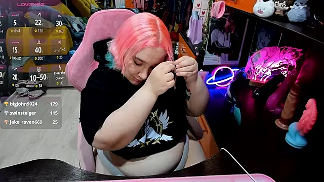 Softie Sofy online show from March 3, 2026, 3:51 pm