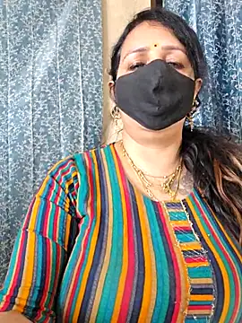 Snapshot of cute-tanvi chatting on March 21, 2025, 7:22 am cute-tanvi online show from March 21, 2025, 7:22 am