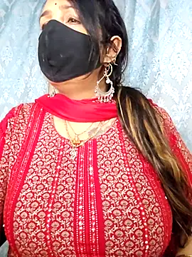 Snapshot of cute-tanvi chatting on February 23, 2026, 12:24 pm cute-tanvi online show from February 23, 2026, 12:24 pm