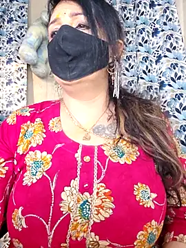 cute-tanvi online show from March 26, 2026, 1:33 am