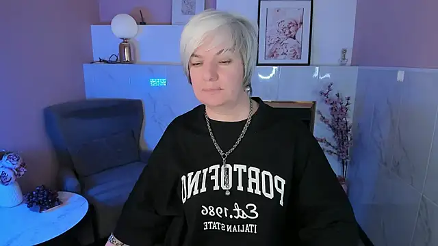 CarmenSoft online show from April 25, 2026, 9:23 am