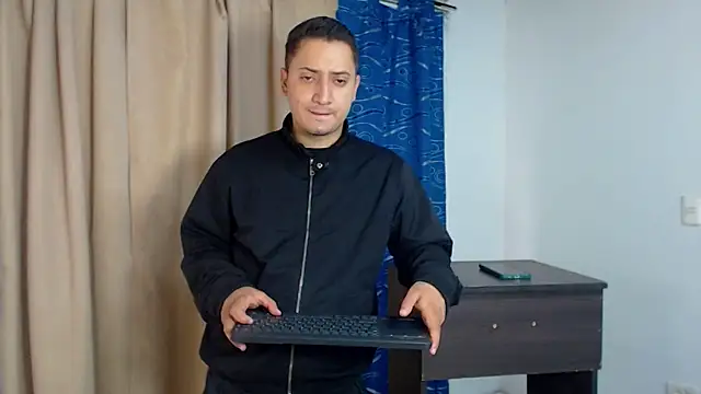 ares sexxx online show from March 21, 2025, 12:50 pm