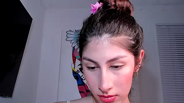 valeria gonzales  online show from March 13, 2025, 3:44 am