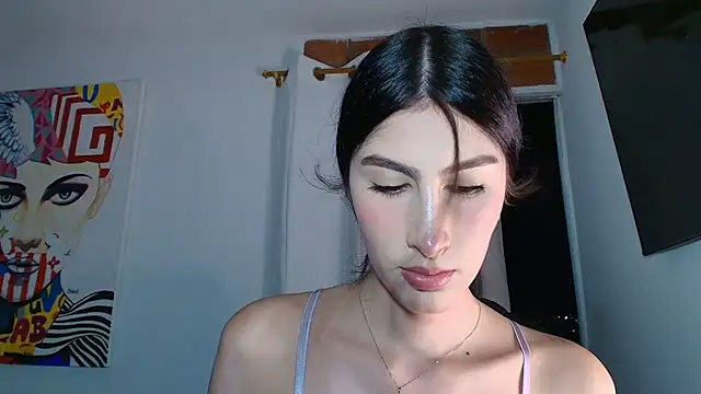 valeria gonzales  online show from May 6, 2026, 3:46 am