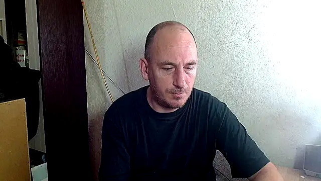 Snapshot of Johan___Barker chatting on January 6, 2025, 7:45 pm Johan   Barker online show from January 6, 2025, 7:45 pm