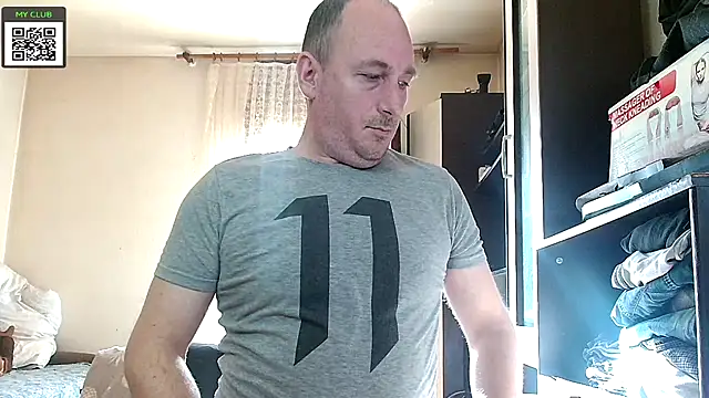 Snapshot of Johan___Barker chatting on January 27, 2025, 12:48 pm Johan   Barker online show from January 27, 2025, 12:48 pm
