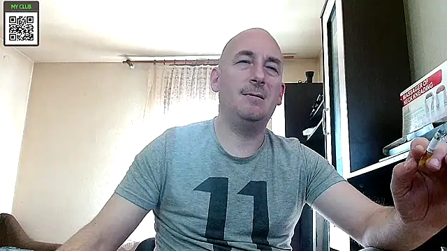 Snapshot of Johan___Barker chatting on January 31, 2025, 12:29 pm Johan   Barker online show from January 31, 2025, 12:29 pm