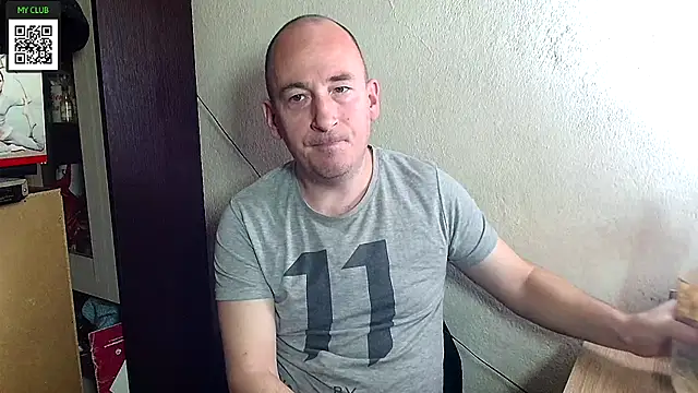 Snapshot of Johan___Barker chatting on February 7, 2025, 4:24 pm Johan   Barker online show from February 7, 2025, 4:24 pm