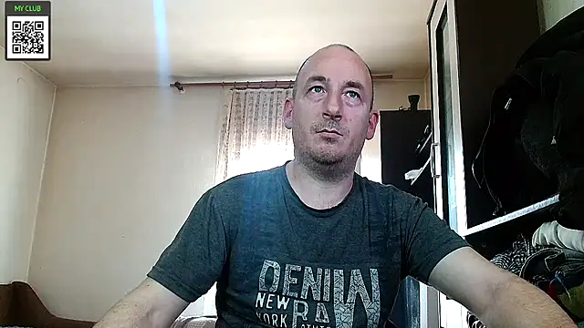 Snapshot of Johan___Barker chatting on February 10, 2025, 11:15 am Johan   Barker online show from February 10, 2025, 11:15 am