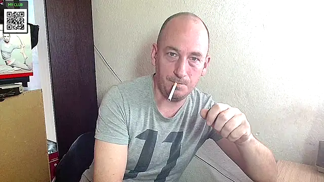 Snapshot of Johan___Barker chatting on February 10, 2025, 2:16 pm Johan   Barker online show from February 10, 2025, 2:16 pm