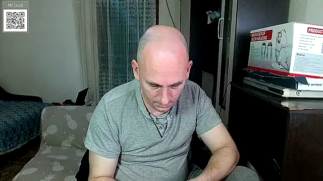 Snapshot of Johan___Barker chatting on March 3, 2025, 8:27 am Johan   Barker online show from March 3, 2025, 8:27 am