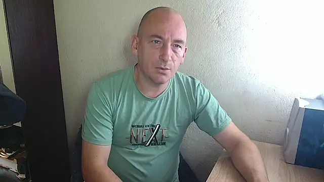 Snapshot of Johan___Barker chatting on October 12, 2025, 10:47 am Johan   Barker online show from October 12, 2025, 10:47 am