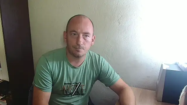 Snapshot of Johan___Barker chatting on October 22, 2025, 12:49 pm Johan   Barker online show from October 22, 2025, 12:49 pm